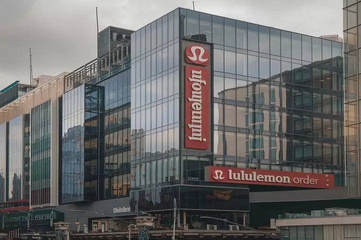 lululemon building